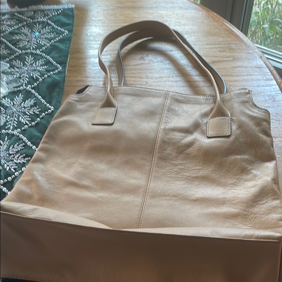 Banana Republic Tan Tote/shoulder Bag with Structured Shape and Smooth Material - Picture 2 of 6